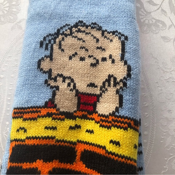 Peanuts Snoopy Sherpa Lined Women’s Winter Slipper Socks OSFM Warm Soft snuggly - Picture 14 of 16